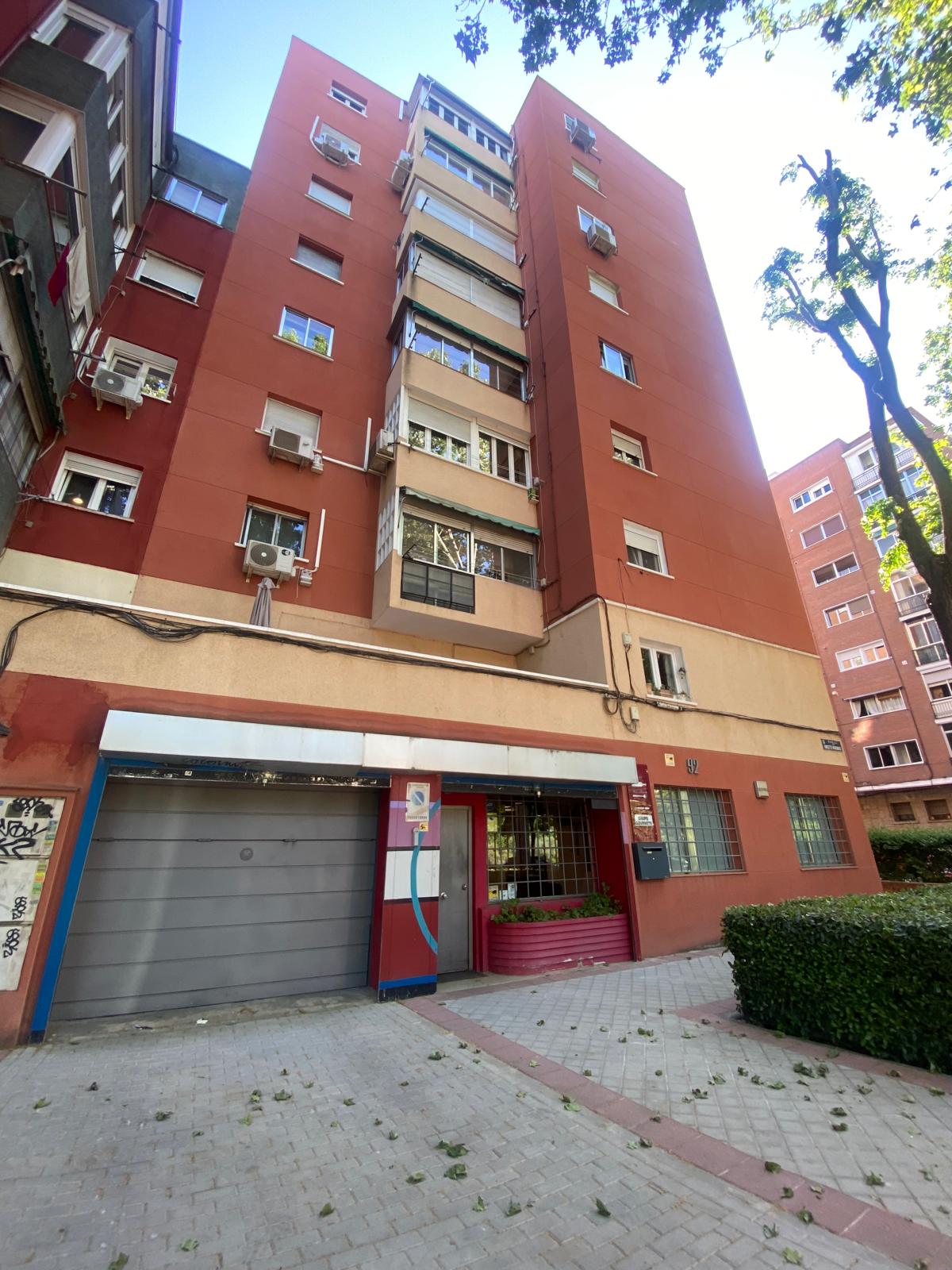 Aniceto Marinas 92 - Local Comercial / Oficinas